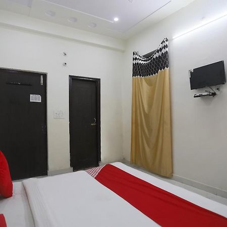 Oyo 15749 Vrinda Residency Hotel Vrindāvan Exterior foto