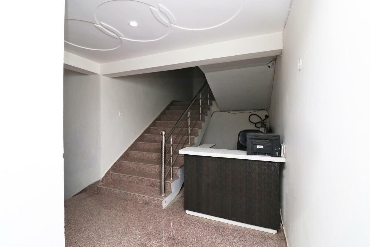 Oyo 15749 Vrinda Residency Hotel Vrindāvan Exterior foto